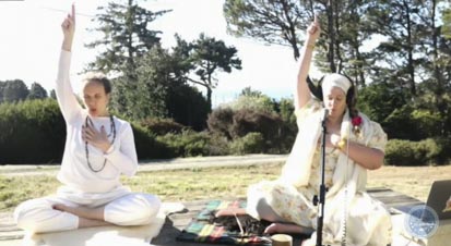 Guru Jagat & Shabadpreet Kundalini Yoga on Thanksgiving